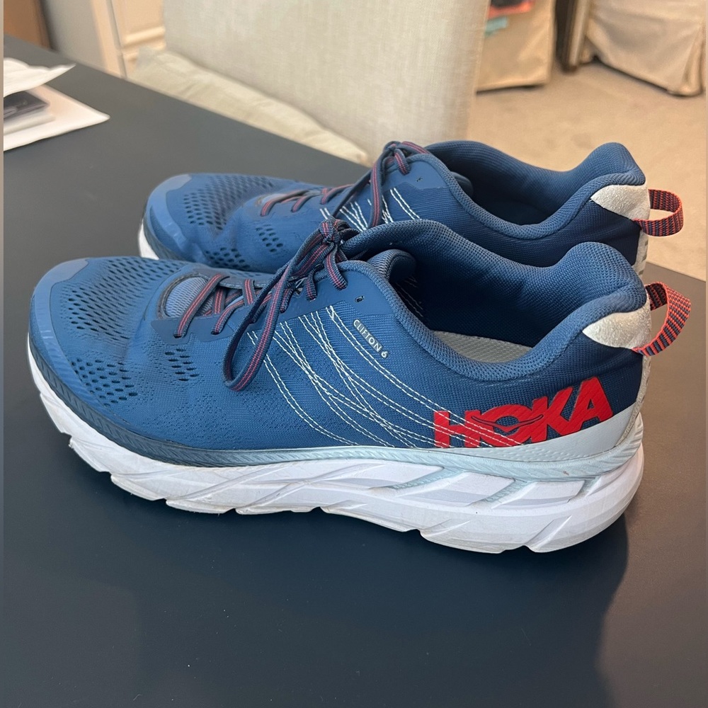 Men’s Hoka Clifton 6 Tennis Shoe Size 12
